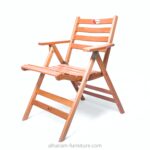 folding chair with armrests